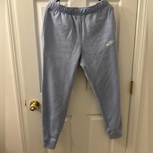 Medium unisex Nike sweats